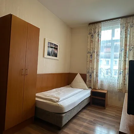 Отель Loewen Блаубойрен